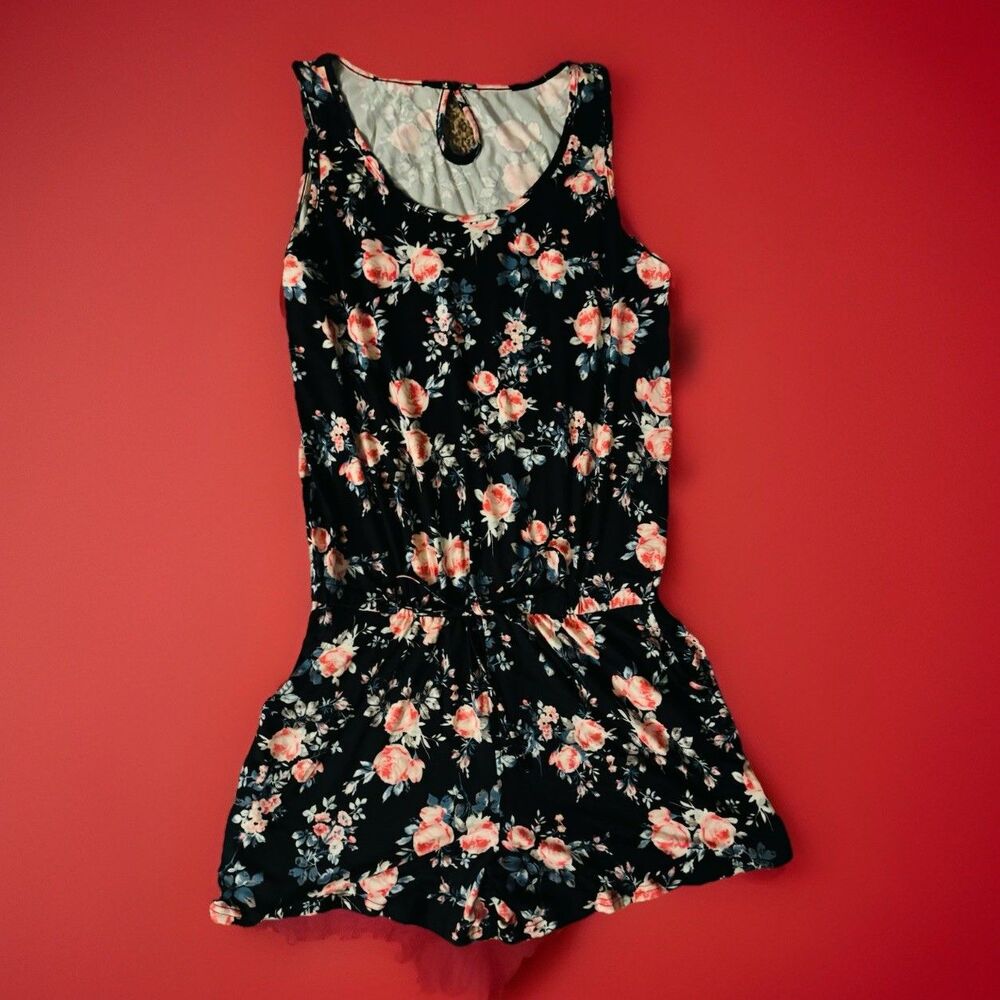 Women’s M/L Floral Romper Black Pink Rose Print Sleeveless Drawstring Pockets